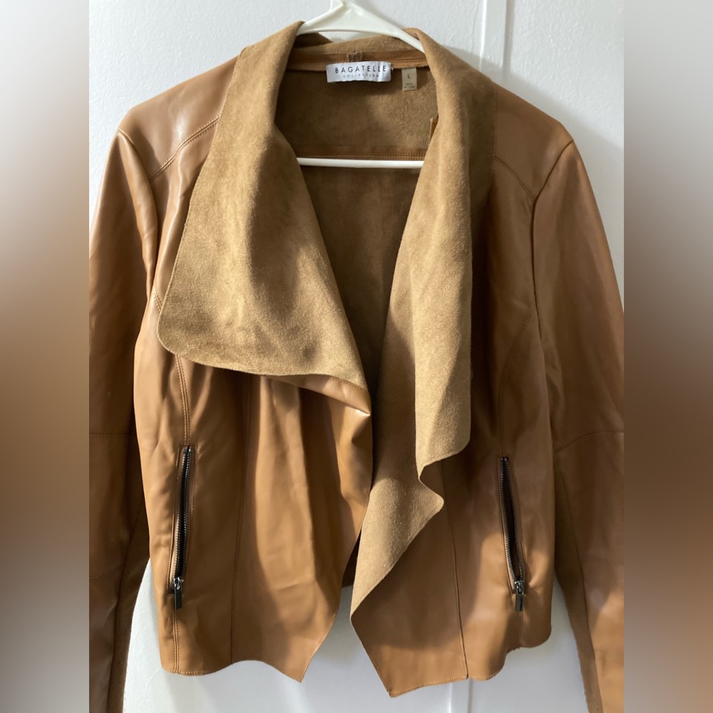 Women’s tan jacket